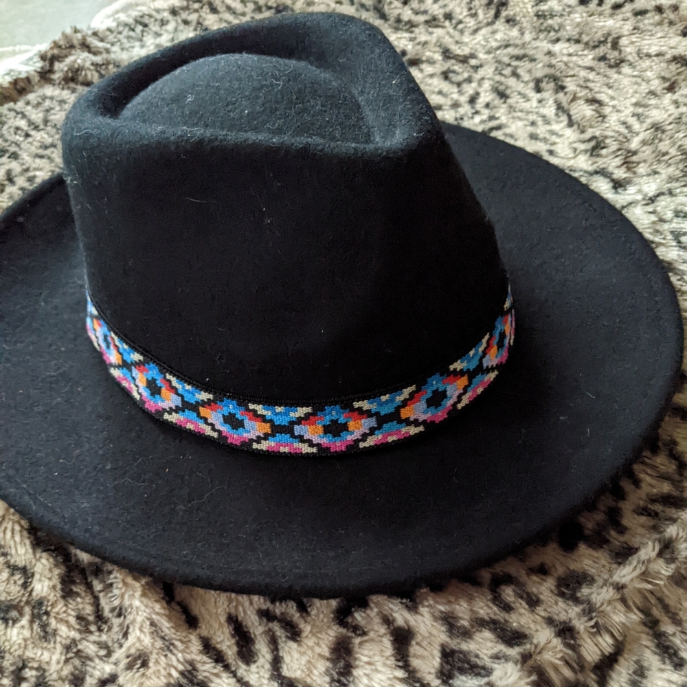 Hat - Picture 7 of 10